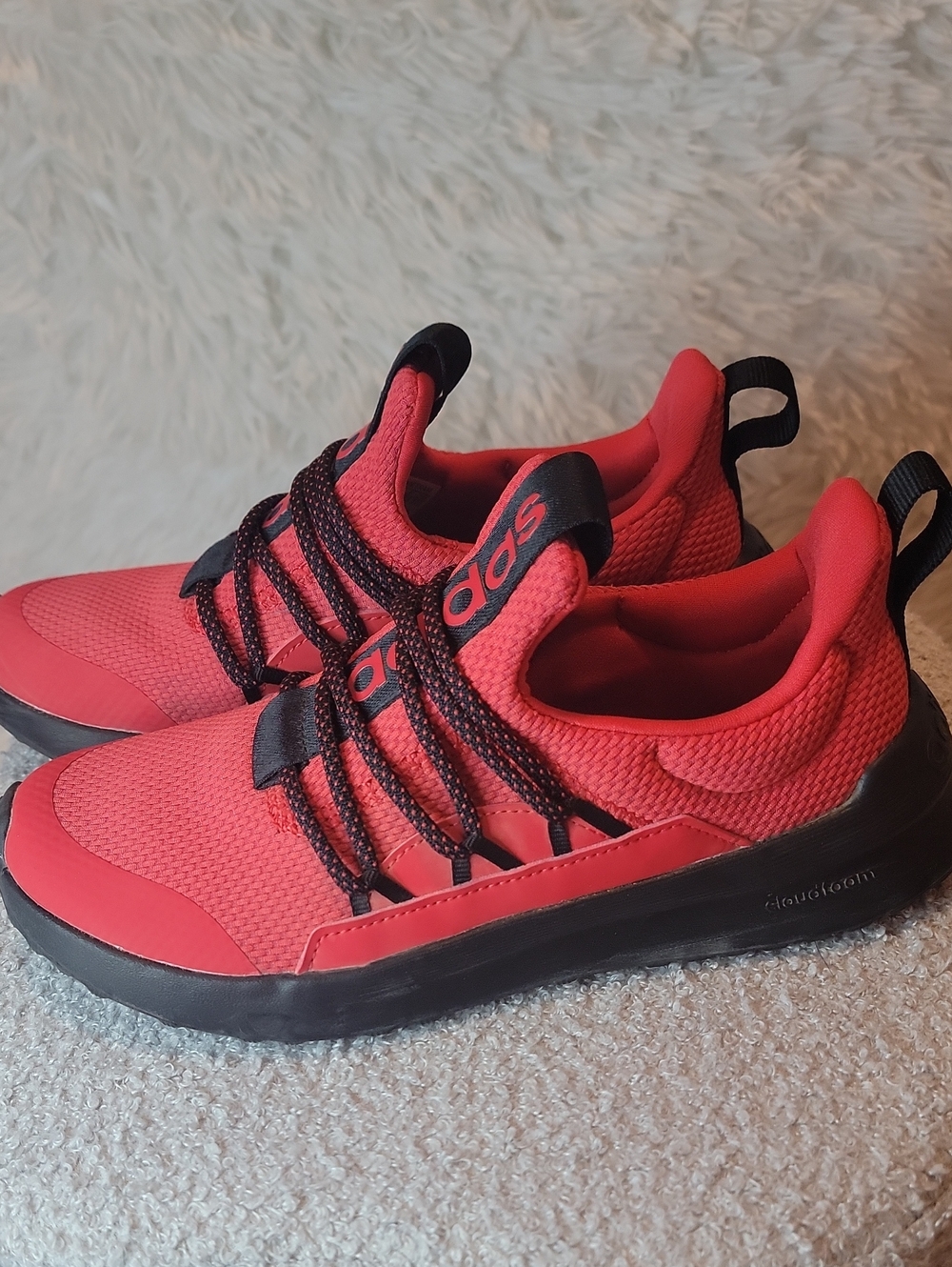 Boys Adidas Red Cloud Foam Athletic Sneakers - Size 4.
